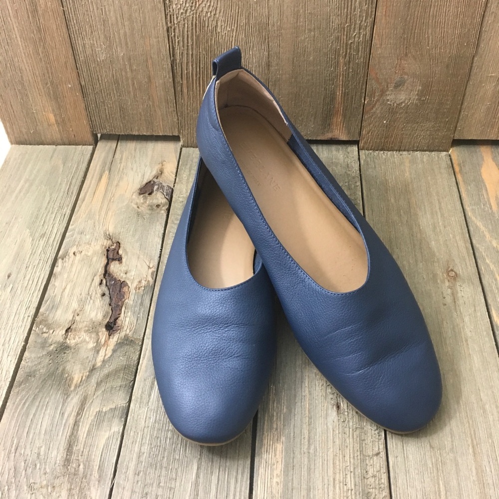 Everlane Day Glove Italian Soft Leather Slip On Flats Shoes Navy Blue 8.5